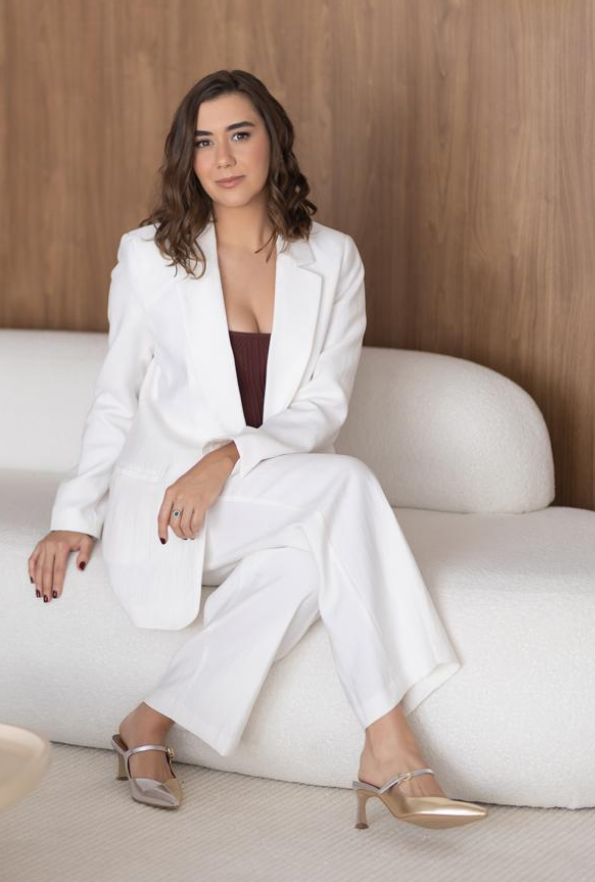 Imagem Dra Luisa Marcella Martins